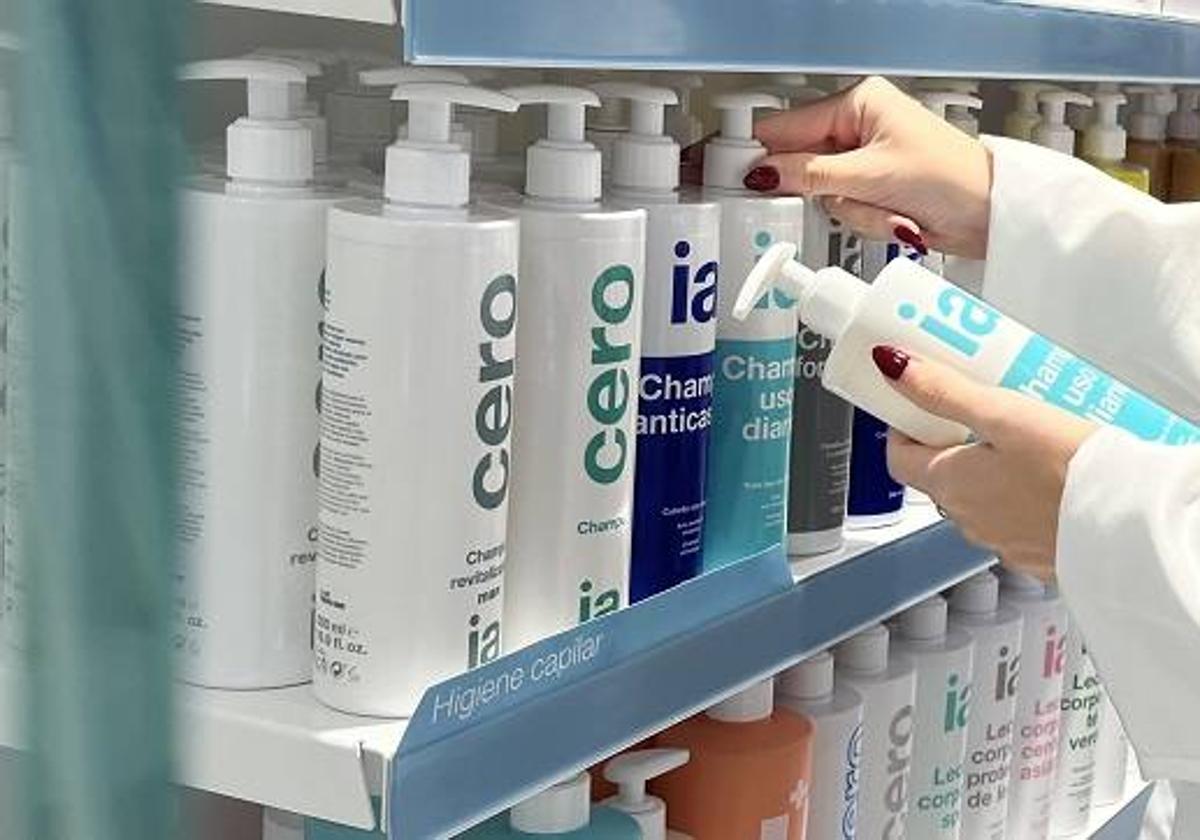 Los champús 'ia' lideran el ranking nacional de marcas exclusivas de farmacia en su gama capilar