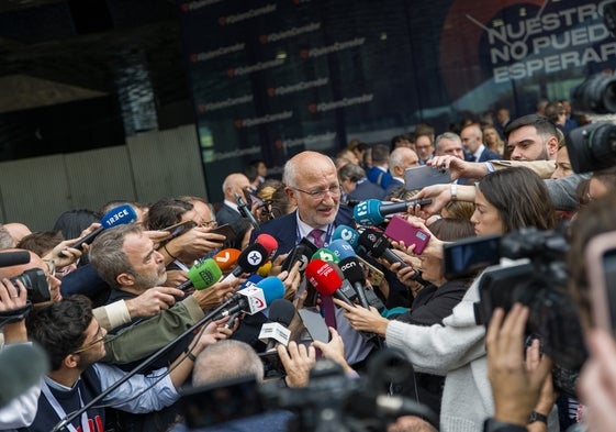 Juan Roig, a su llegada al acto del corredor en Barcelona en noviembre de 2022.