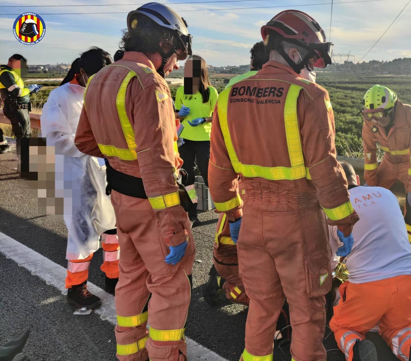 Un hombre muere y otro resulta herido grave al ser atropellados por dos camiones en Picassent