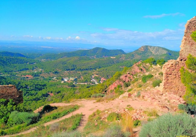 Vistas desde el castillo de Serra