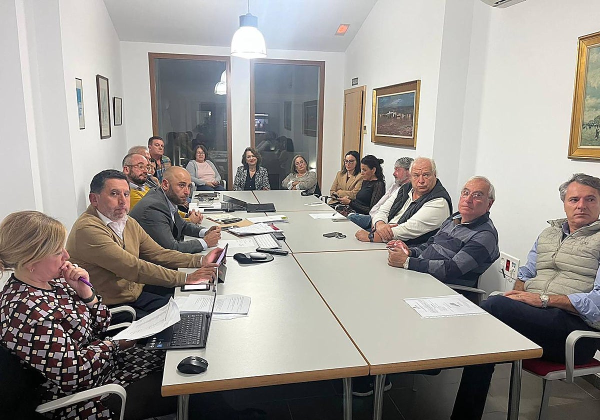 La reunión de la junta directiva de Cedma celebrada en noviembre.