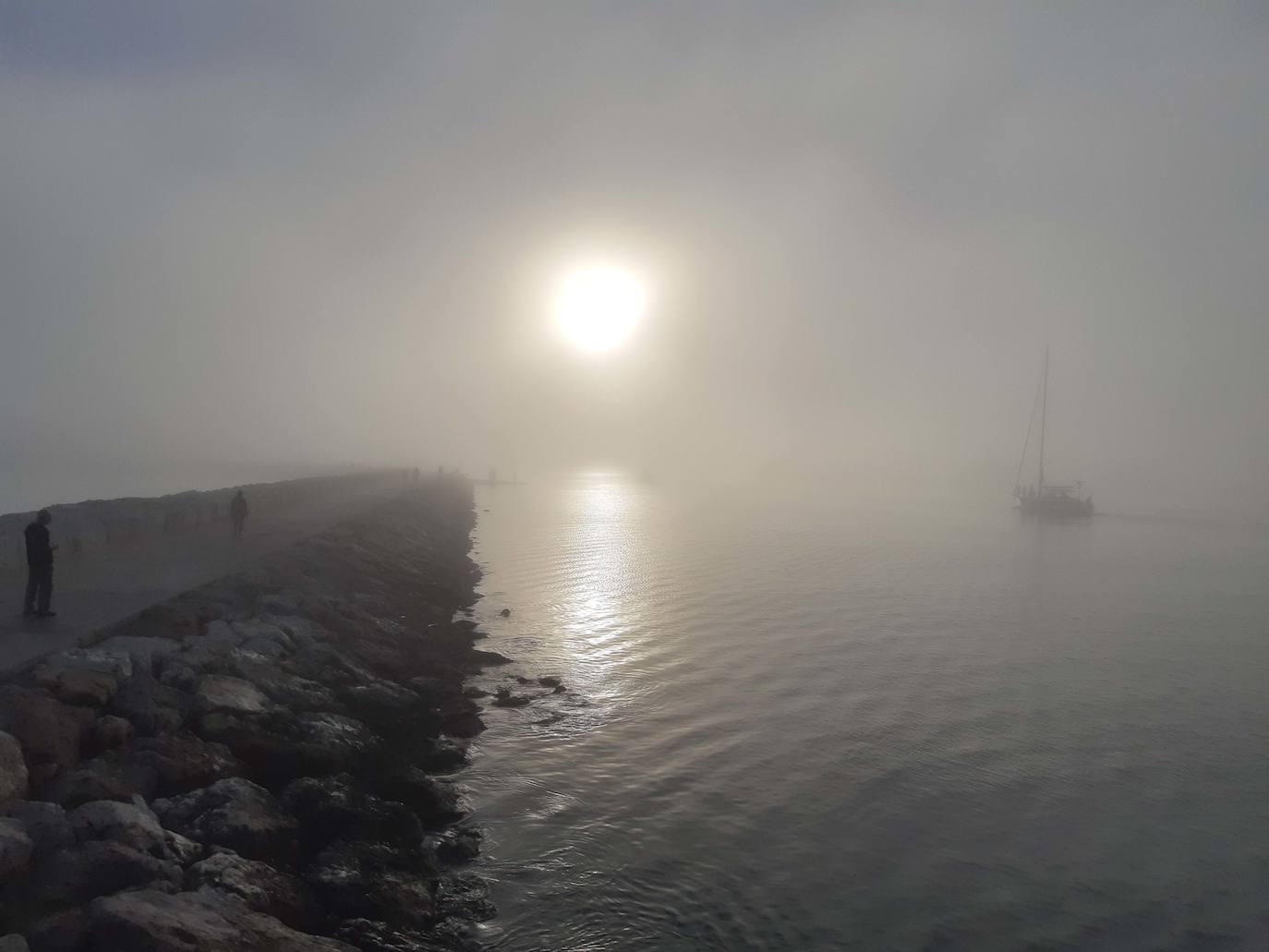 La niebla cubre Dénia