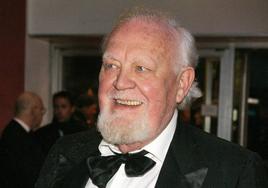 Joss Ackland, en una fotografía de 2006.