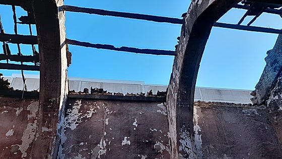Exigen la dimisión de la edil de Patrimonio de Gandia tras arder una ermita medieval abandonada