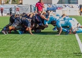 Les Abelles durante el amistoso ante el Barça Rugby.