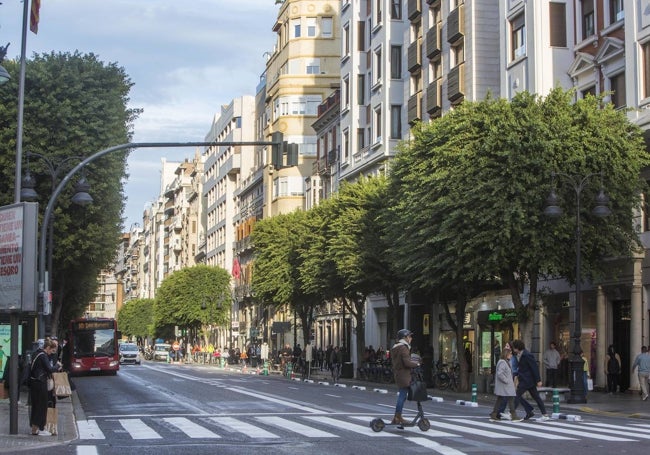 Calle Colón, sin iluminación navideña.