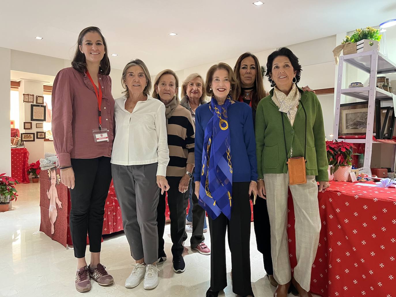 Belén Alonso, Magüi Stuyck, Consuelo Borso, Milagro Muñoz, Menchu Trénor, Macarena Alegre y Lola Barberá.