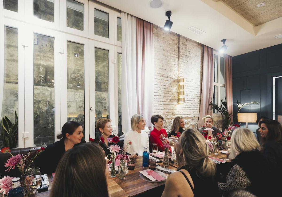 Algunas de las mujeres invitadas a la cena de profesionales y emprendedoras