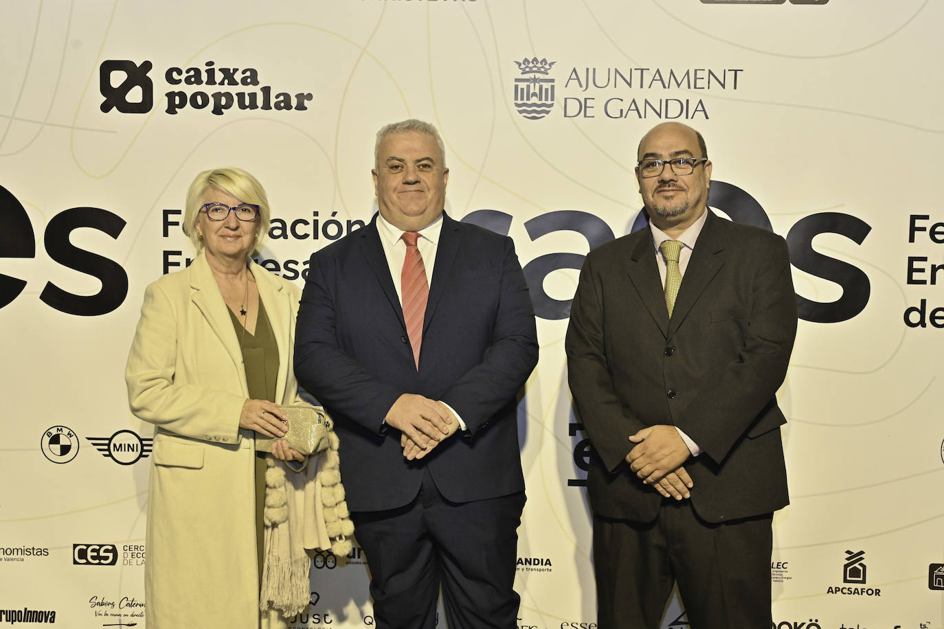La gala de los Premios FAES reconoce a las mejores empresas del año de la Safor