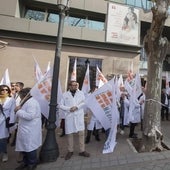 Más de mil médicos se han marchado de la Comunitat desde la pandemia