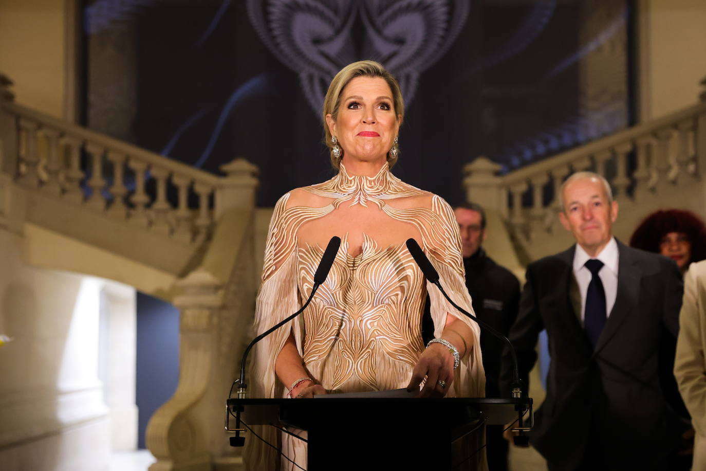 Máxima de Holanda y su aplaudido vestido con transparencias