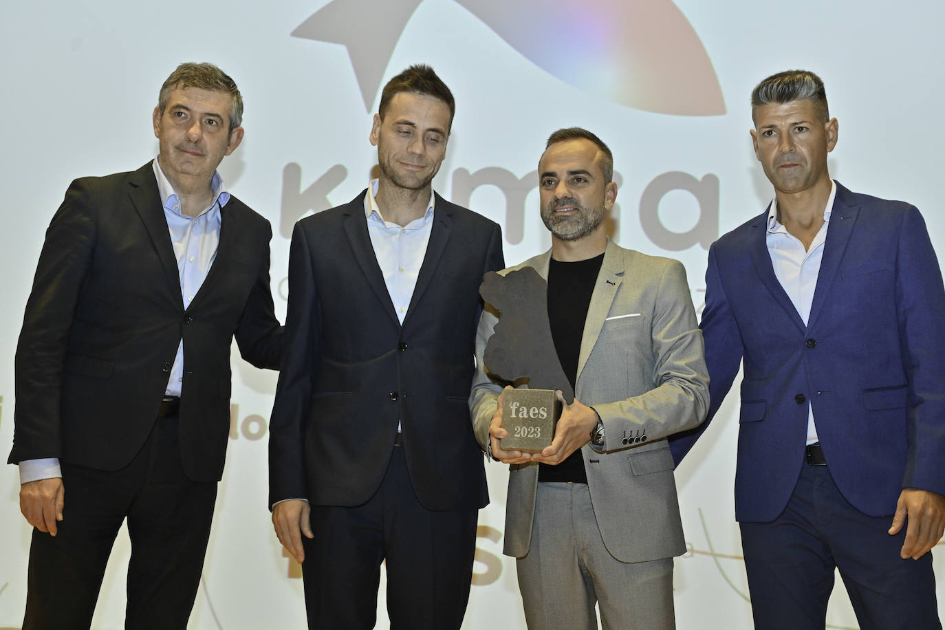 La gala de los Premios FAES reconoce a las mejores empresas del año de la Safor