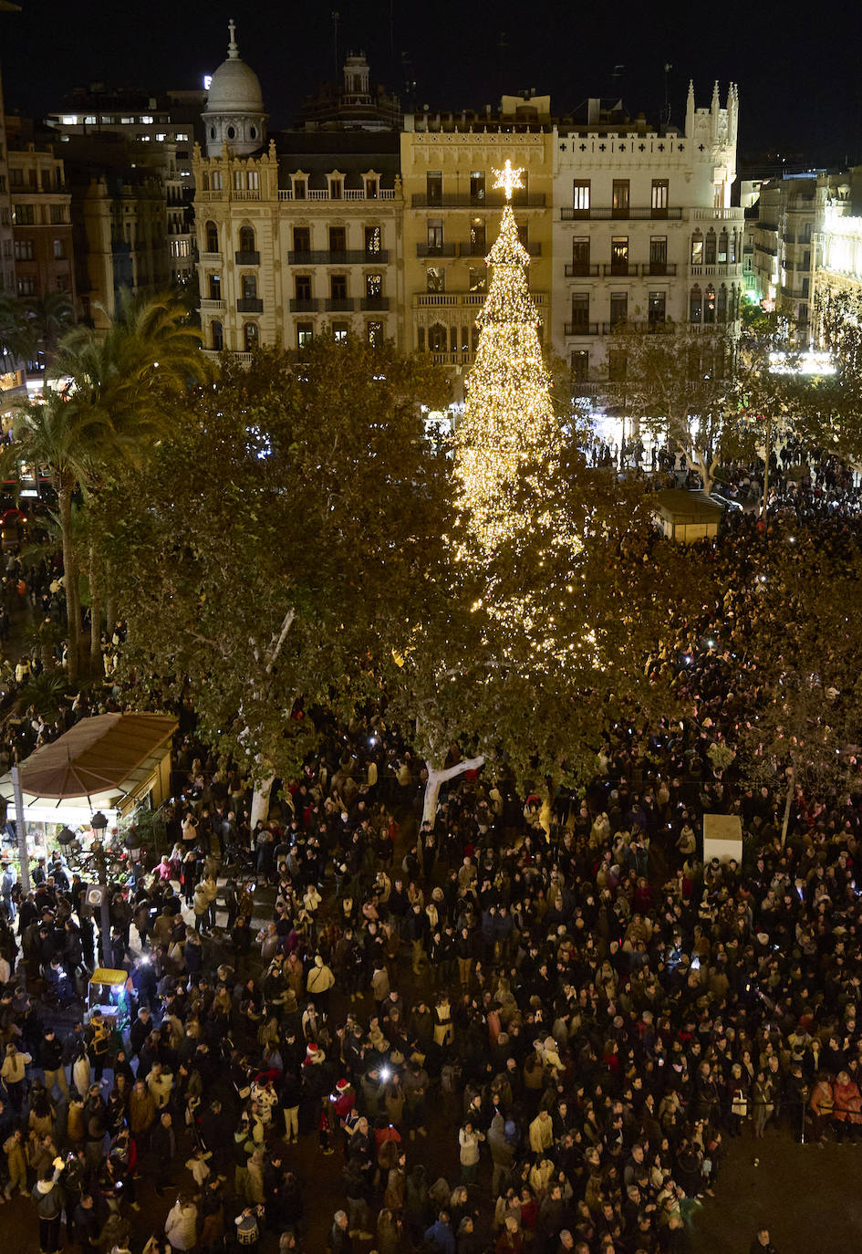 Valencia se ilumina para la Navidad