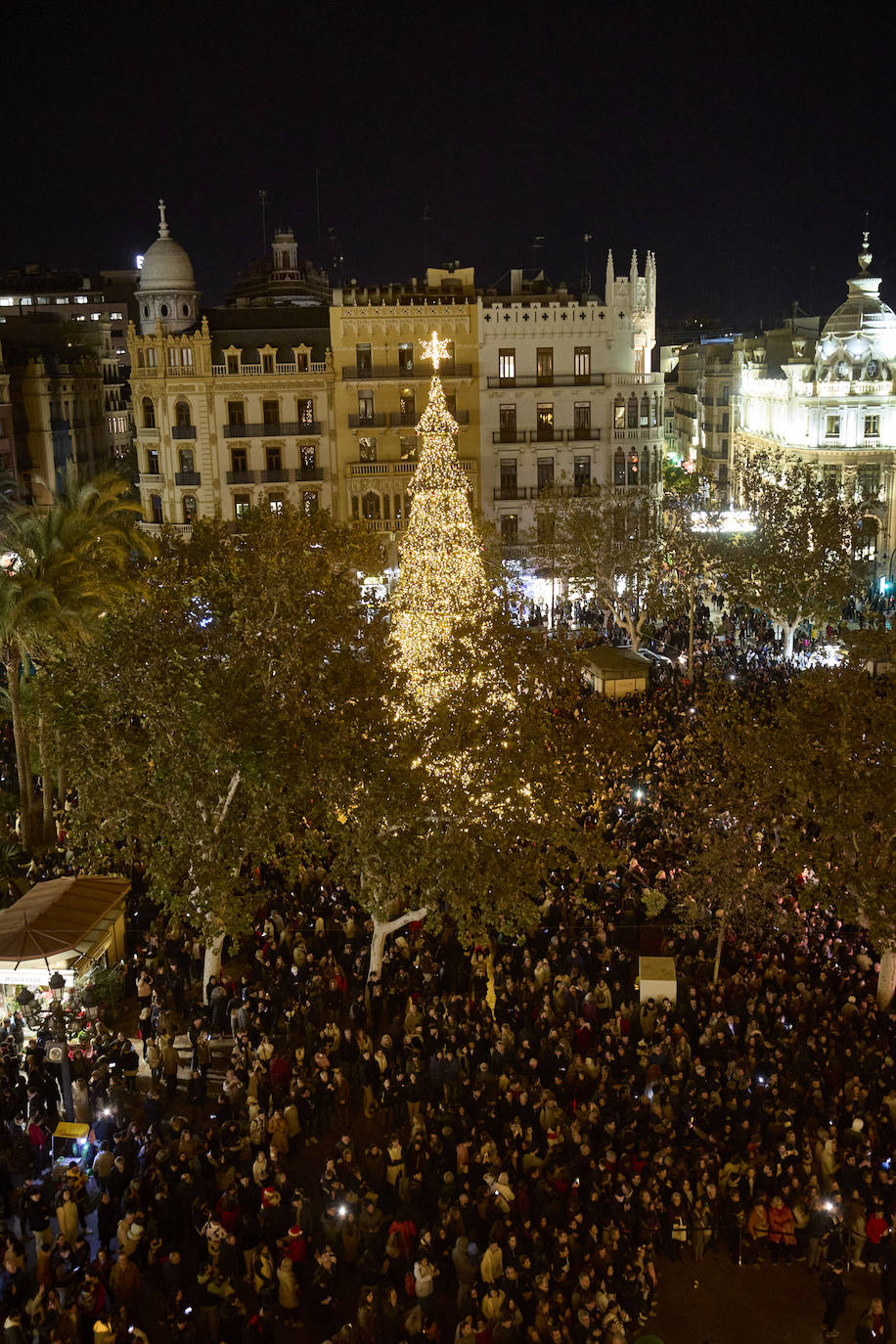 Valencia se ilumina para la Navidad