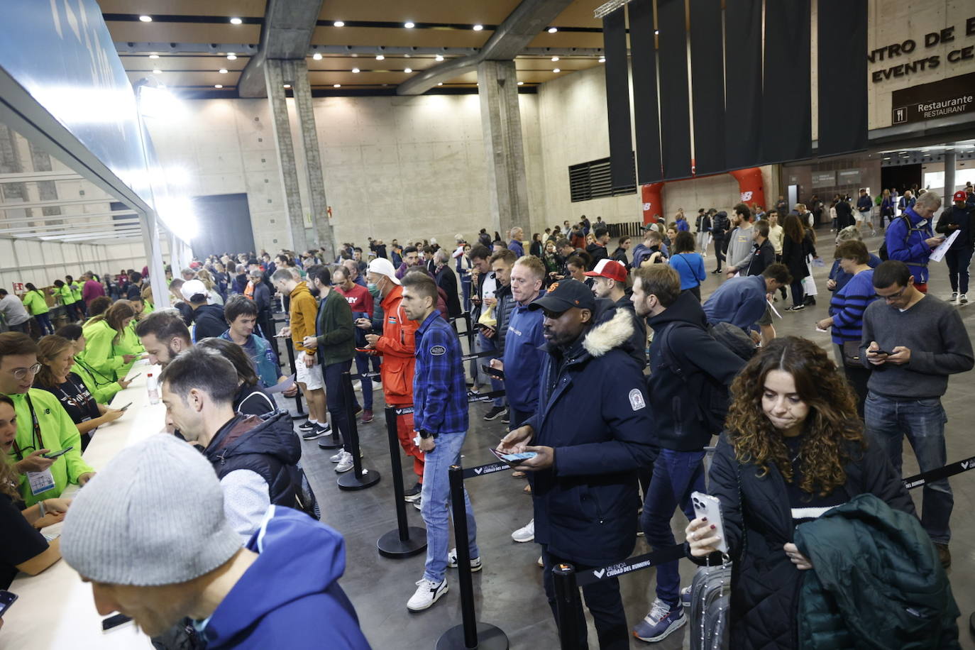 La feria del corredor se llena a pocas horas del Maratón de Valencia