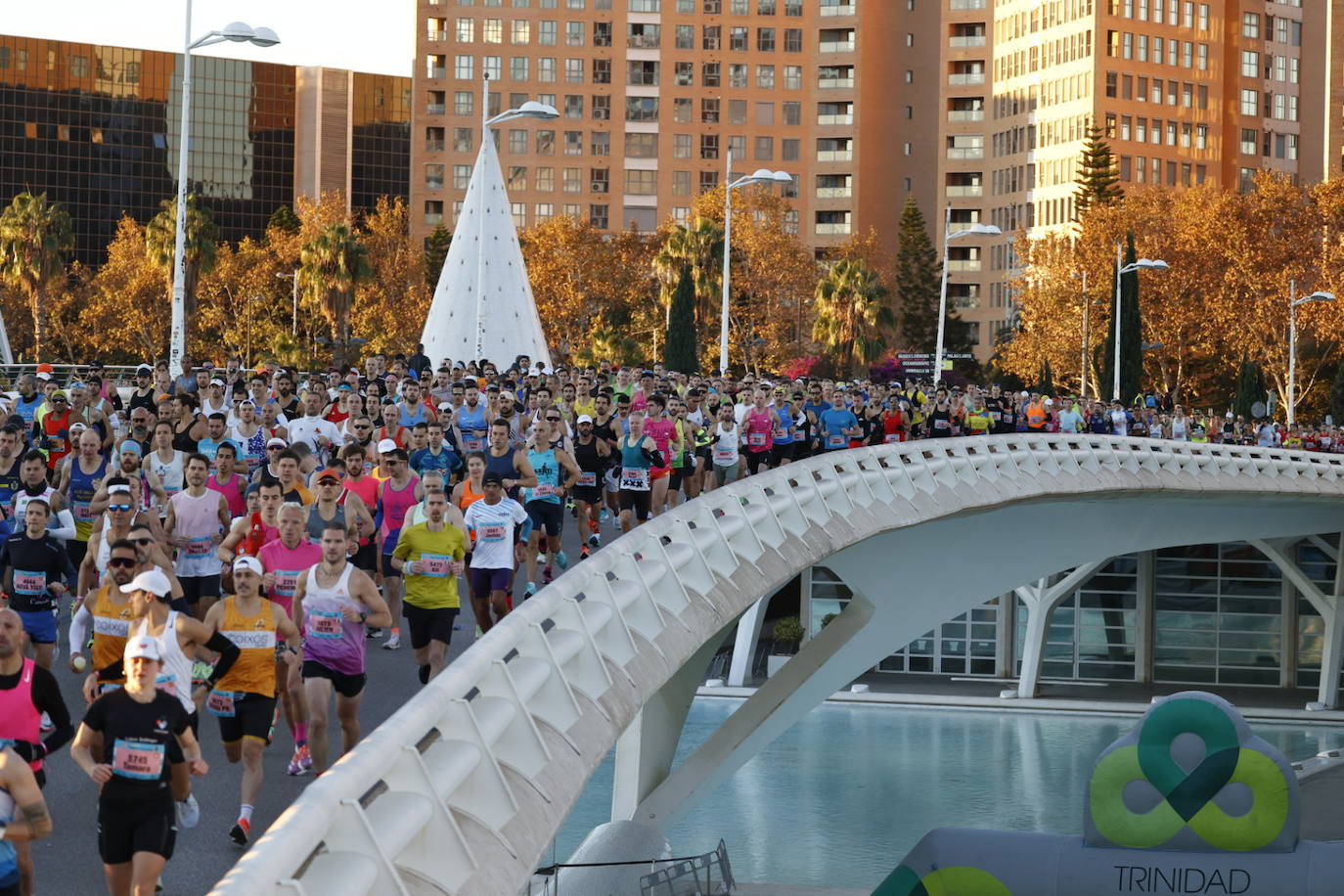 La emocionante salida del Maratón de Valencia 2023