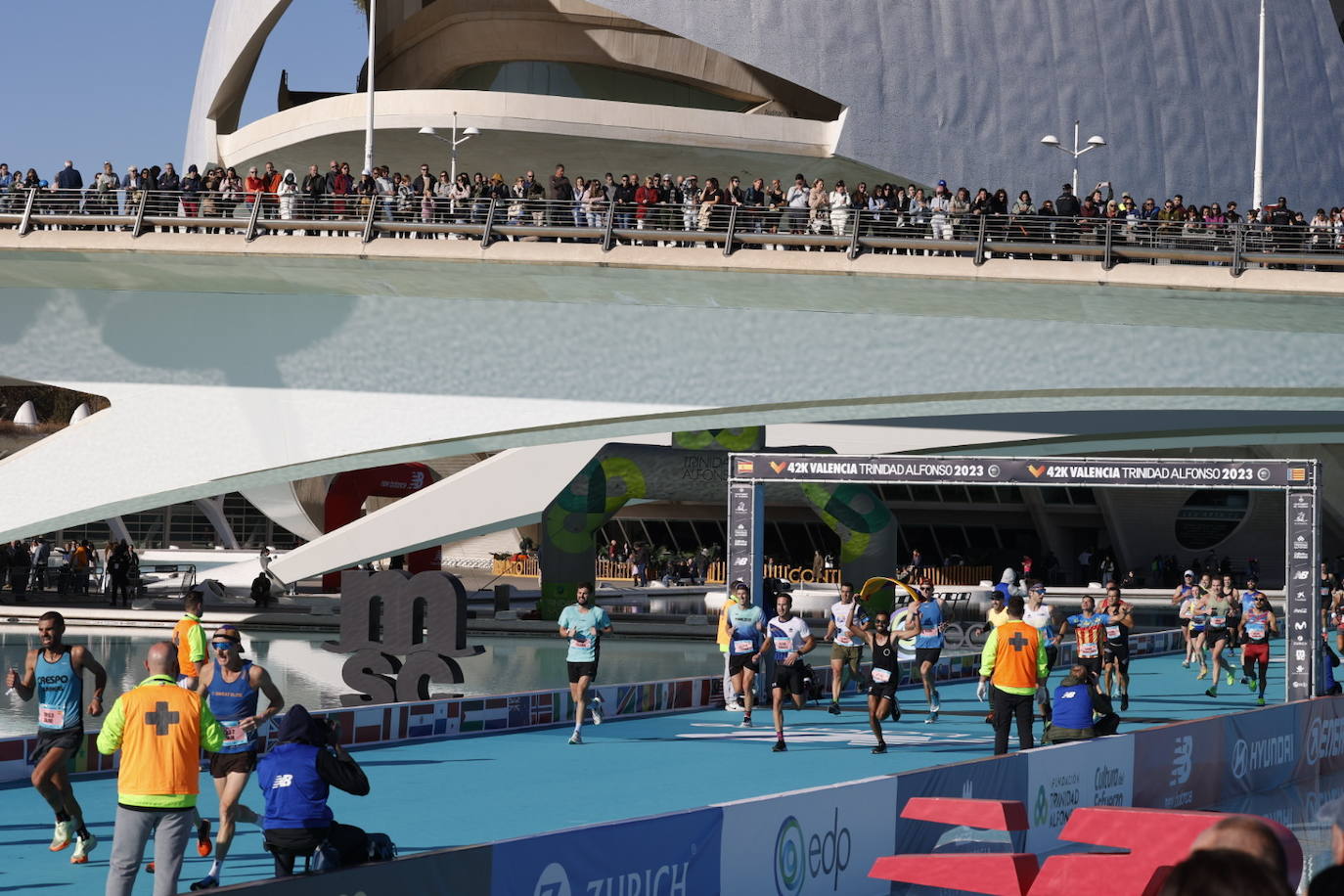 Las fotos más espectaculares del Maratón de Valencia 2023