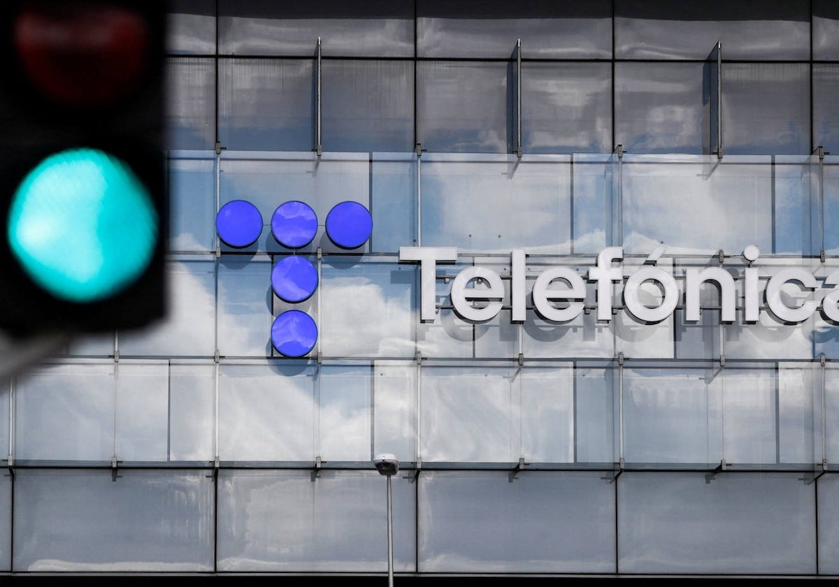 Logo de Telefónica en uno de sus edificios.