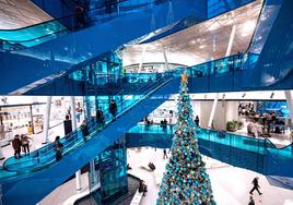 Un centro comercial en Navidad, en una imagen de archivo.