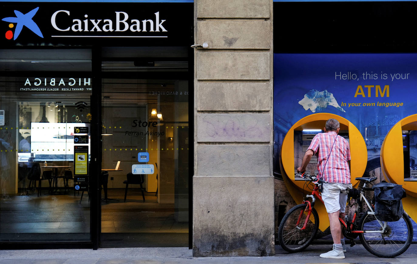 Comisiones cuentas Caixabank  Aviso importante de Caixabank a sus