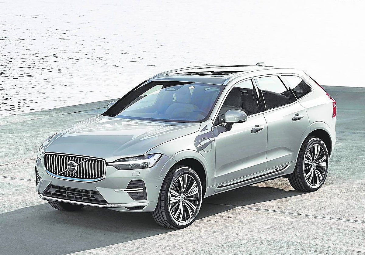 El estilo de Volvo es inconfundible, y el XC60 tiene todas las cualidades de la marca con las etiquetas eco y cero de la DGT.