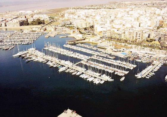 Imagen aérea de la fachada litoral de Torrevieja