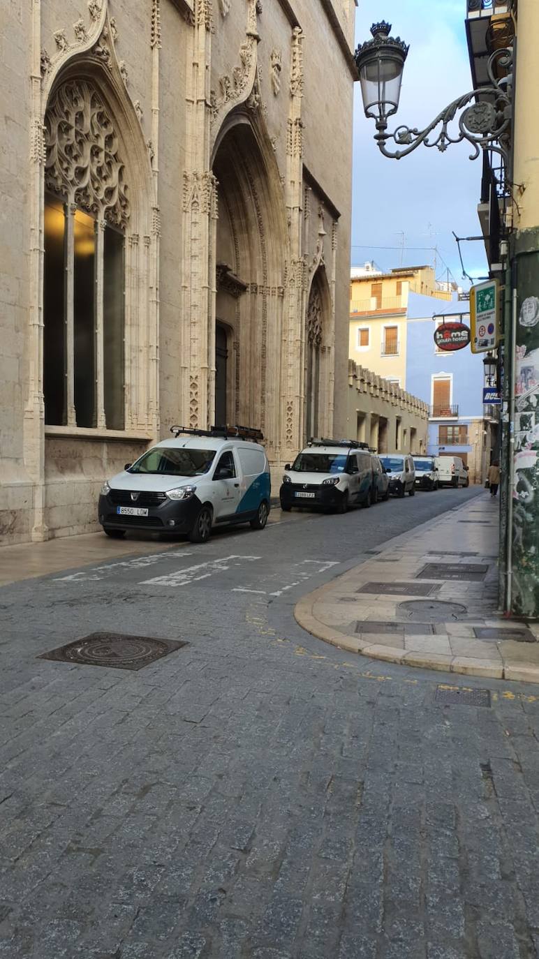 Fotos: La Lonja, zona de aparcamiento en el centro de Valencia