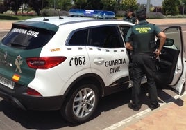 Patrulla de la Guardia Civil.