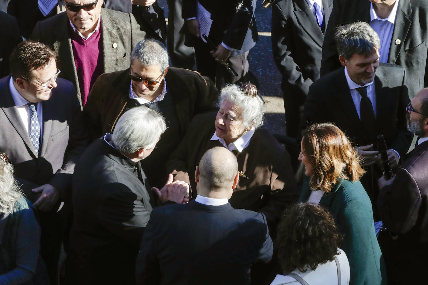 Fotos del homenaje al Maestro Serrano de una veintena de bandas valencianas