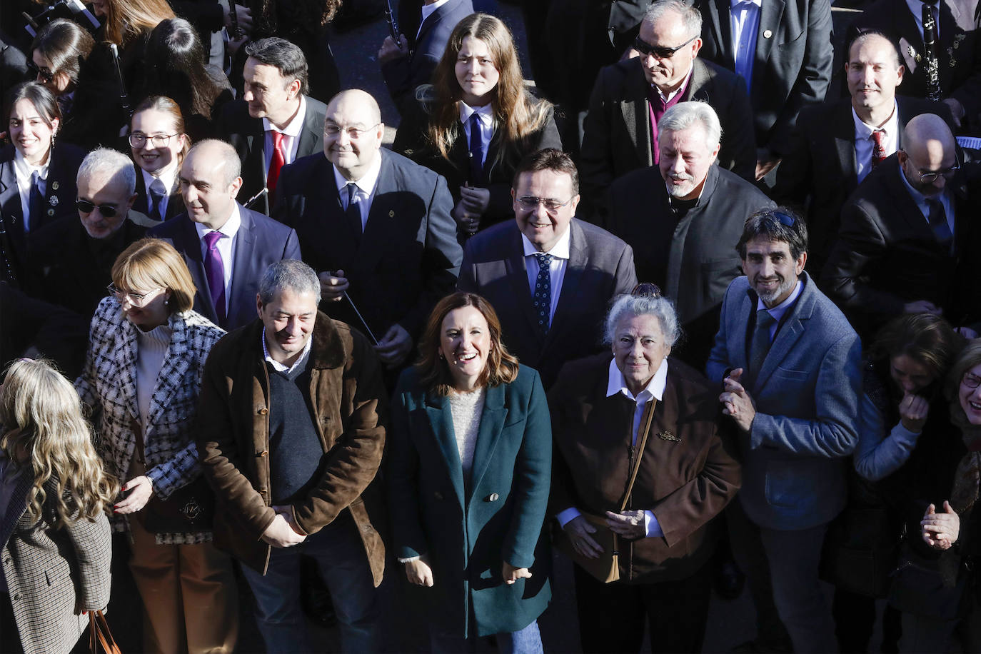 Fotos del homenaje al Maestro Serrano de una veintena de bandas valencianas