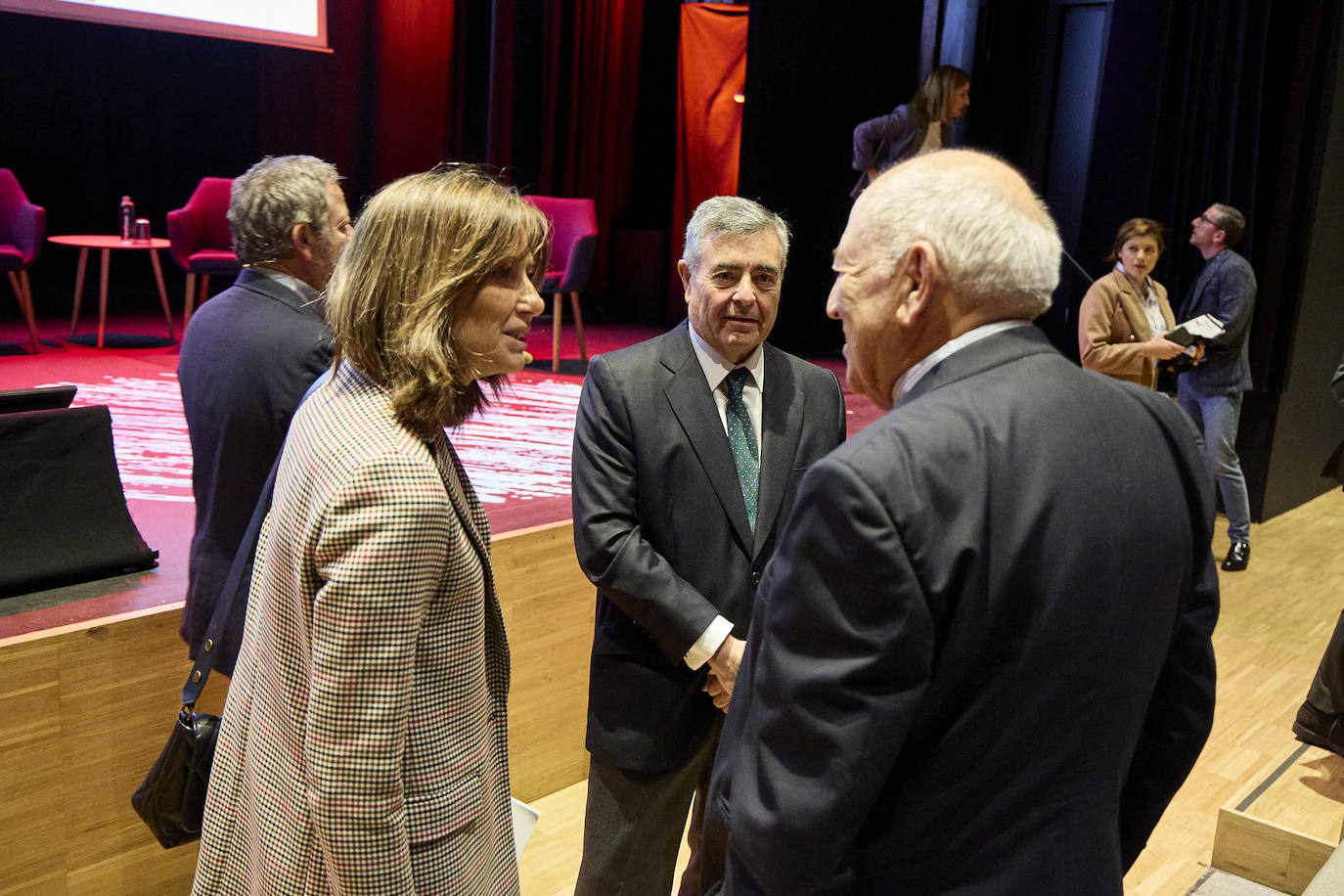 Foro &#039;Retos sociales: infancia y adolescencia&#039; de LAS PROVINCIAS