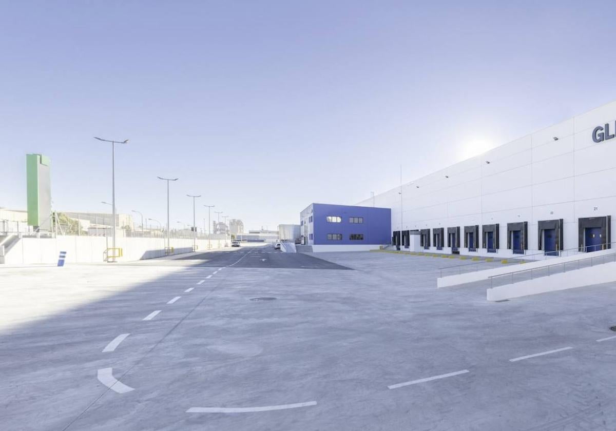 Stadler alquila en Sagunto una planta como centro logístico