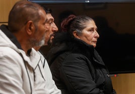 Los acusados, en el banquillo de la Audiencia.