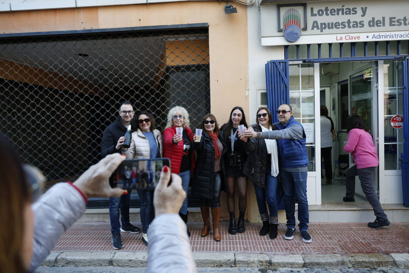 Imágenes del día de la Lotería de Navidad en la Comunitat