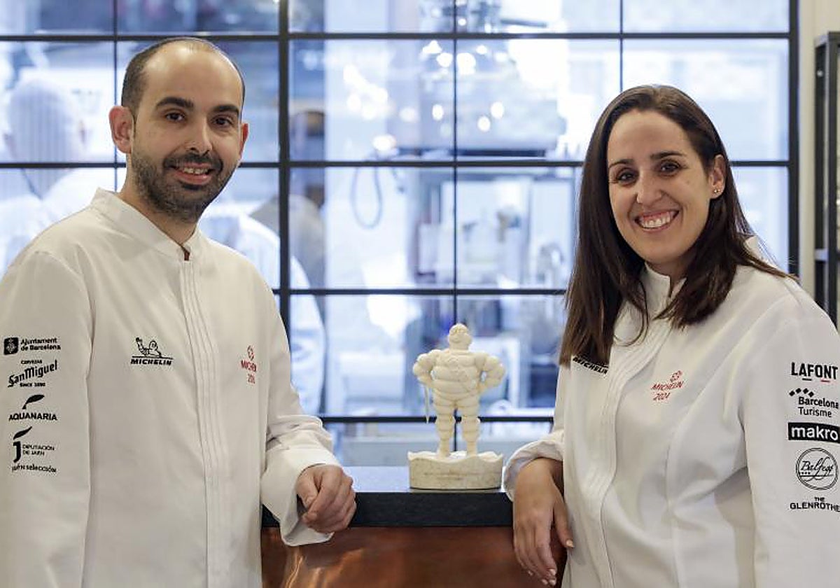 Daniel Malavía y Roseta Félix, tras recibir la Estrella.