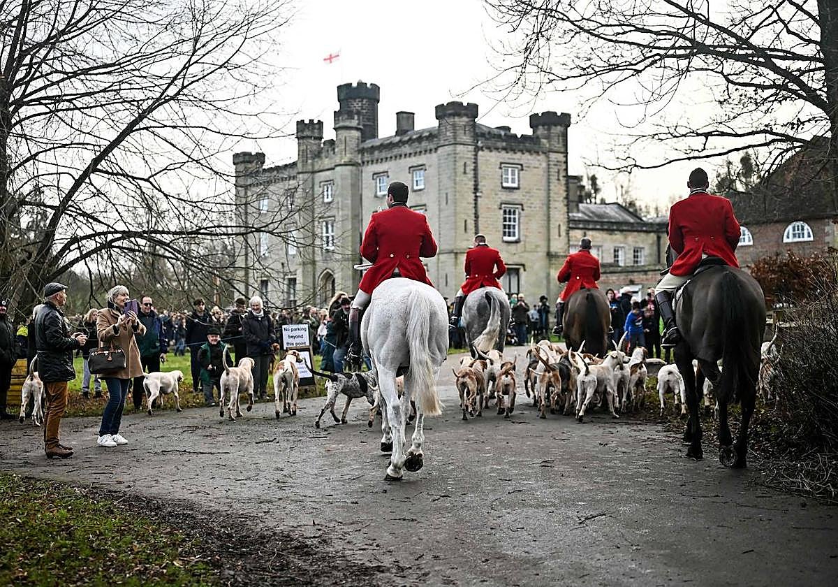 Reino Unido celebra el tradicional día de cacería Boxing Day