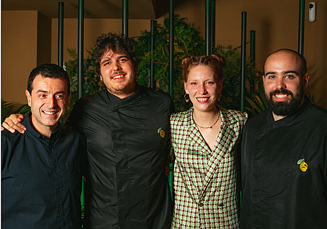 Los artífices de Raro -Sergio, Sara e Ibai-, discípulos de Ricard Camarena.