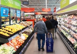 Interior del establecimiento que la cadena ha abierto en Alfafar.