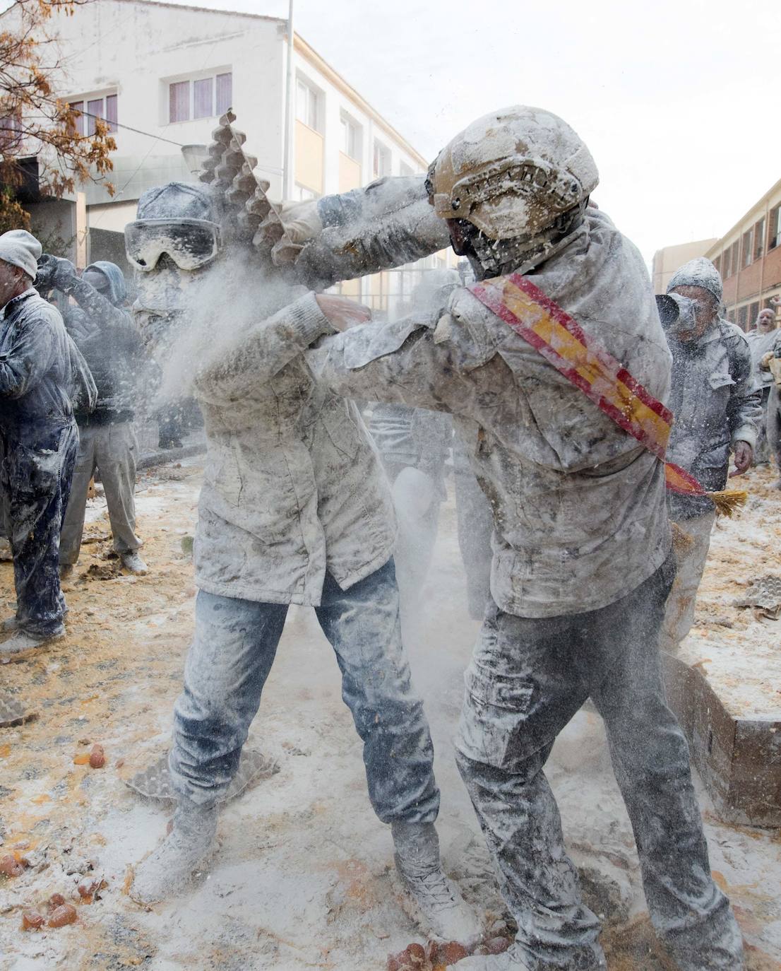 Ibi cumple con su tradicional fiesta de &#039;Els Enfarinats&#039;