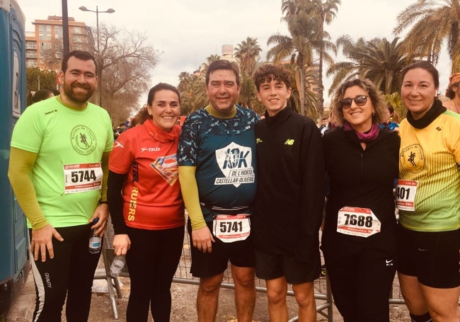 Algunos miembros del club tras una carrera.