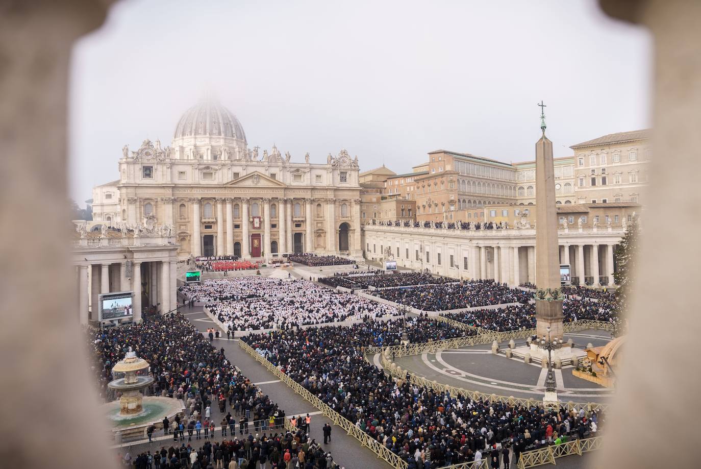 Fotos: El funeral del Papa Benedicto XVI en imágenes