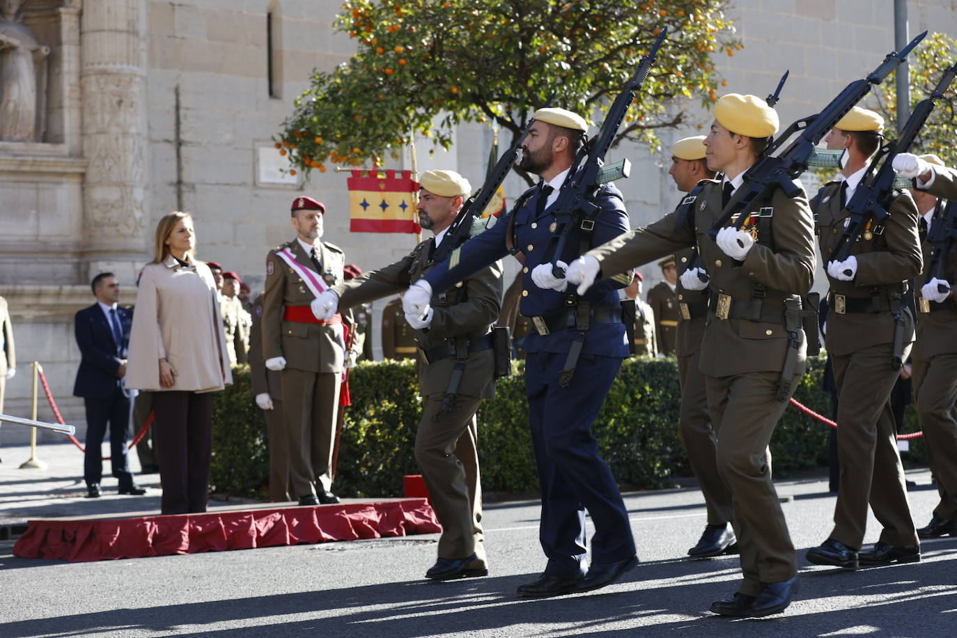 Fotos: Desfile de la Pascua Militar en Valencia