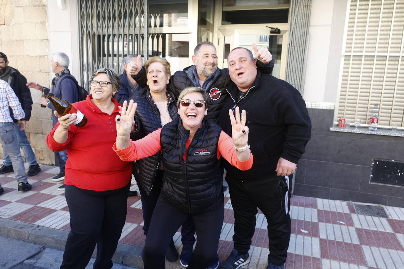 Bar La Ribera de Tavernes de Valldigna donde se ha vendido el tercer premio. 