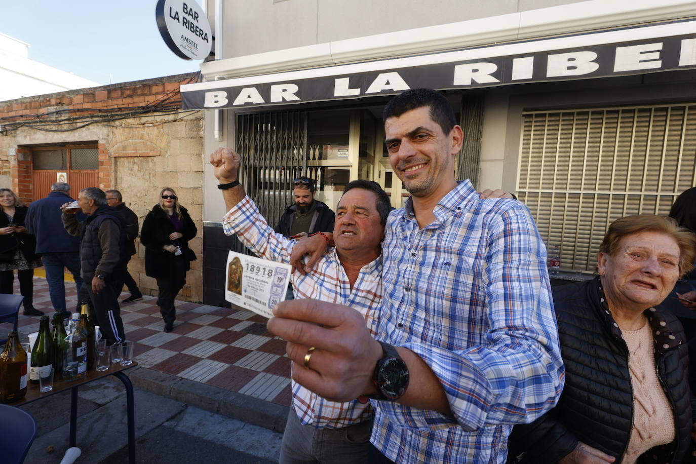 Bar La Ribera de Tavernes de Valldigna donde se ha vendido el tercer premio. 