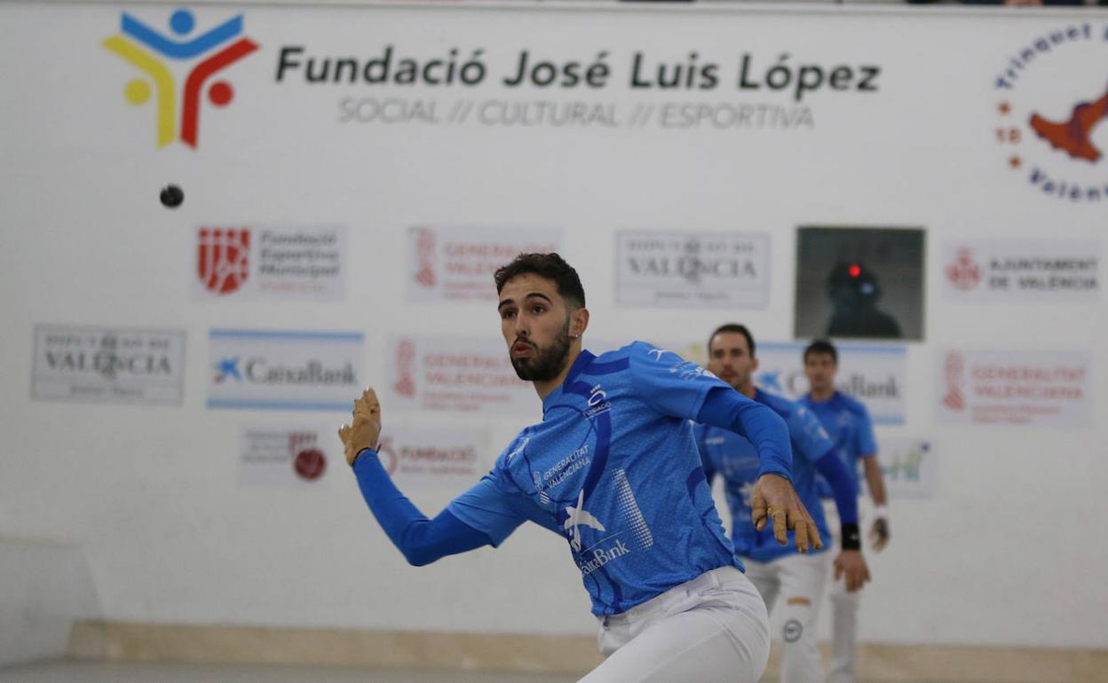 Álvaro Gimeno jugará entre medias de Puchol II e Hilari en el equipo de La Pobla de Vallbona. 