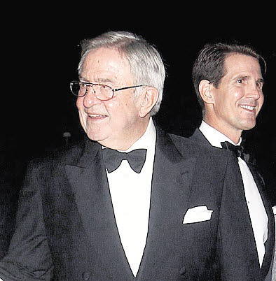 Constantino de Grecia y Ana María de Dinamarca celebrando el 50 aniversario de su unión