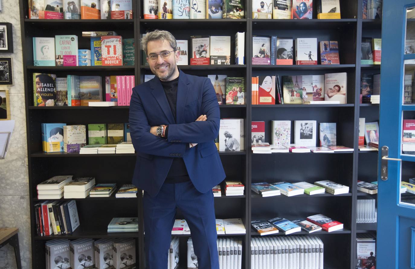 Fotos: Así es la librería que Máximo Huerta ha abierto en Buñol