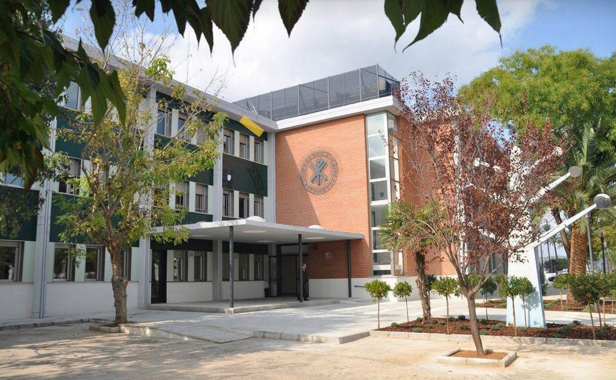 Edificio donde se ha trasladado la UNED de Xàtiva. 