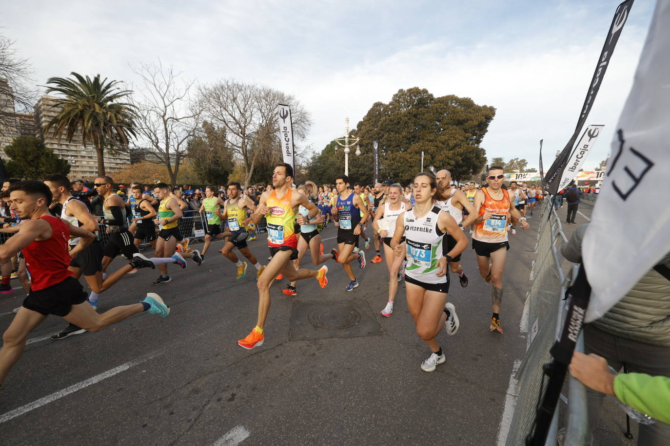 Fotos: Búscate en la salida de la 10K Valencia Ibercaja