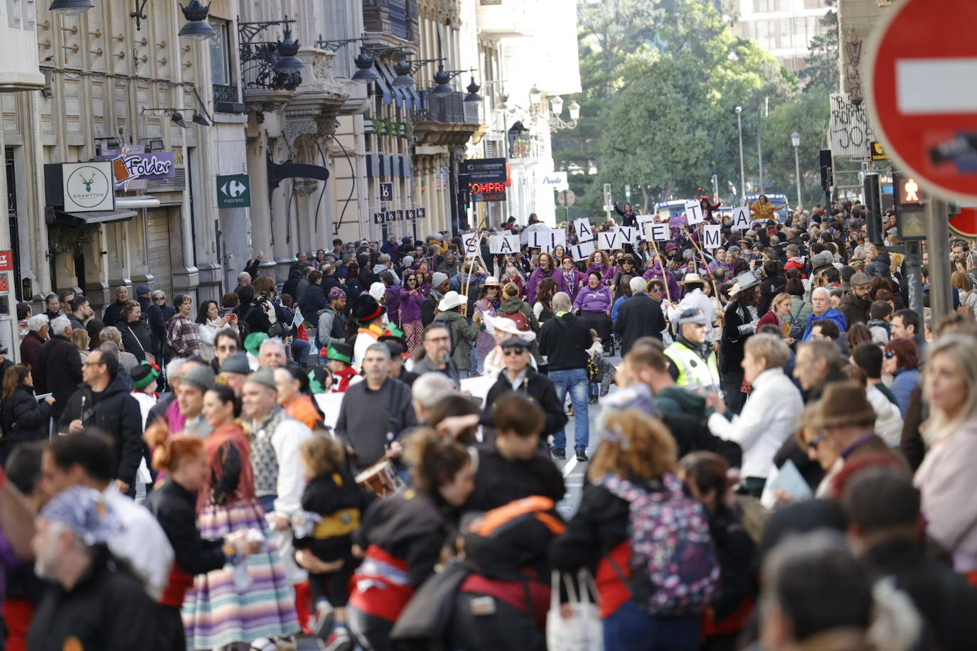 Fotos: Así ha sido la cabalgata de las Magas de Enero